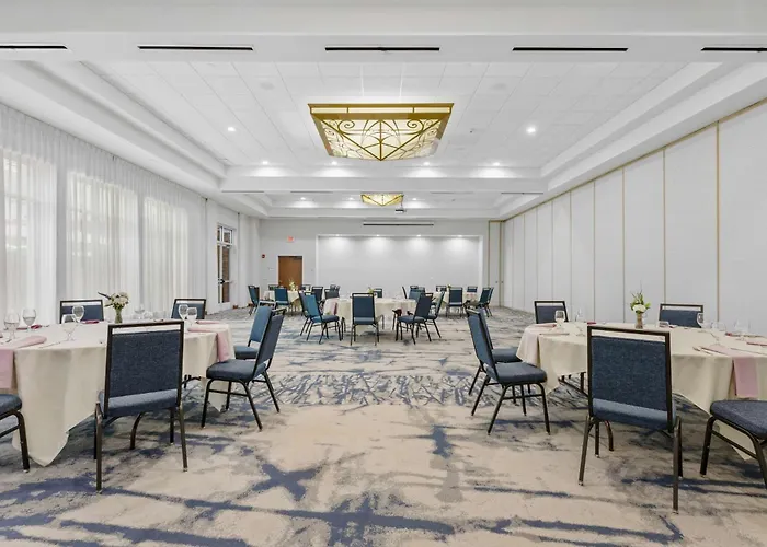 Hilton Garden Inn Auburn